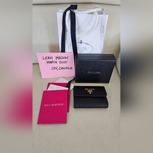 Prada Authentic Saffiano Leather Black Wallet  Zip Coin Compartment small